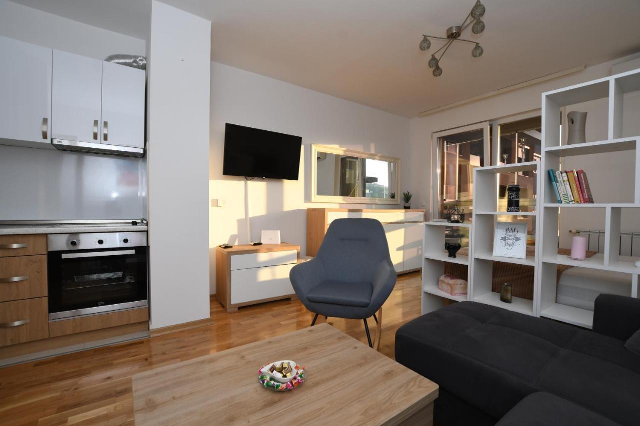 Sky Way Studio Apartment SJJ Extérieur photo